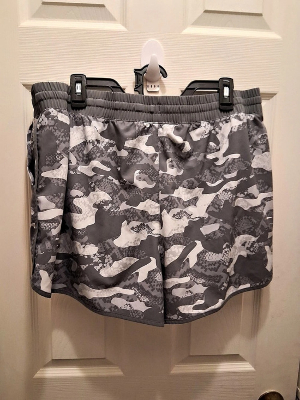 Reebok Camo Athletic Shorts in Gray & White Size XXL Like New